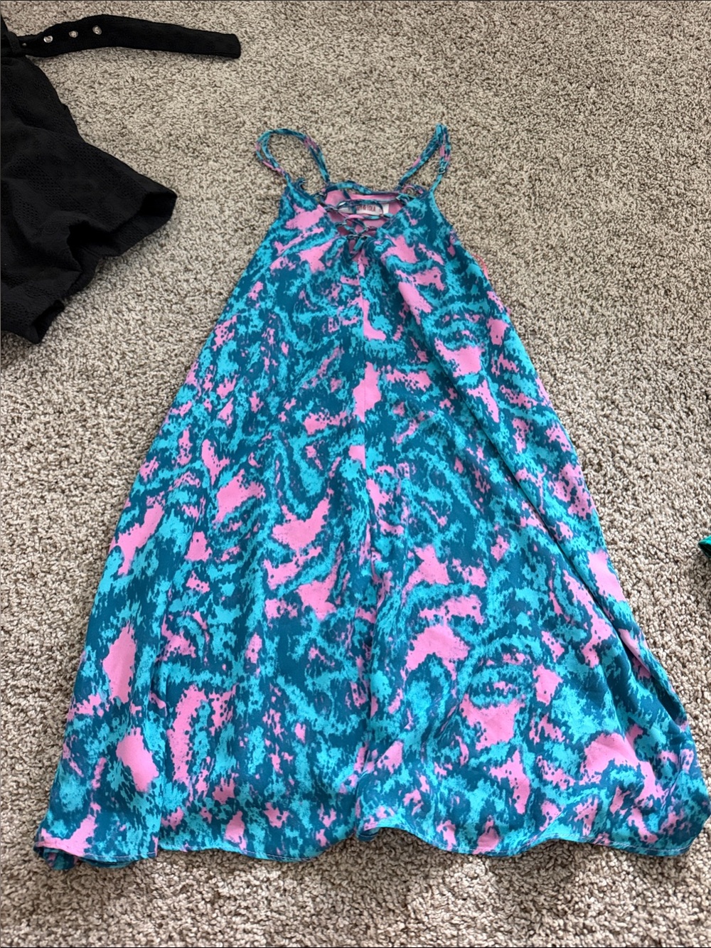 Izzy & Lola Teal and Pink Lace-Up Casual Sundress